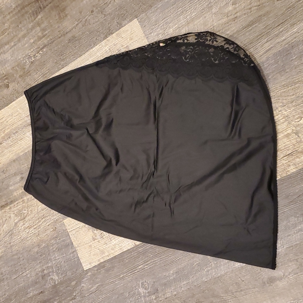 Vintage Chantilly Maidenform Black Lace Half Slip Siz… - Gem